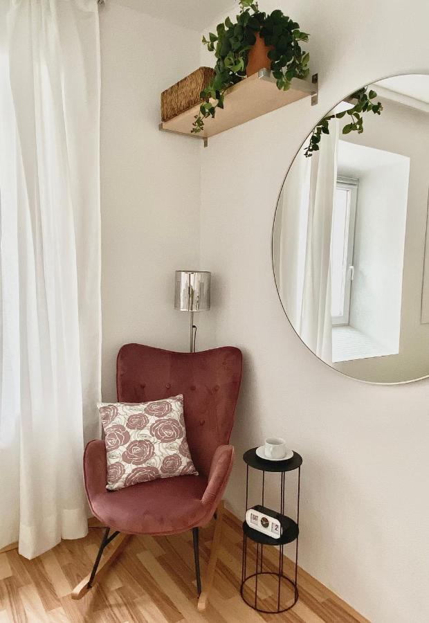Stay In Aux, Feel At Home ! 2 Room Apartment Central Incl All You Need For 4 Person, 24H Check In, Pkw Parking Only Augsburg Exterior photo